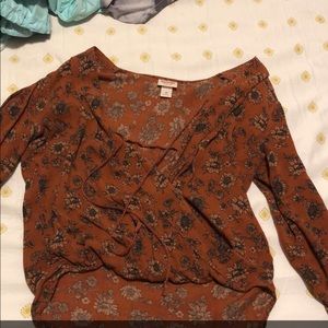 Tie up long sleeve shirt